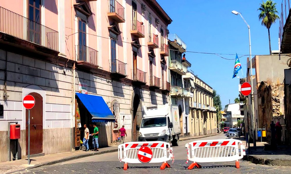 PALMA CAMPANIA. SENSO UNICO SUL TRATTO STRADALE DI VIA NOLA