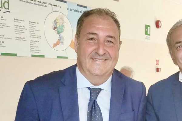 Il direttore generale dell’Asl Na 3 Sud, Giuseppe Russo, incontra gli operatori dell’ospedale di Nola