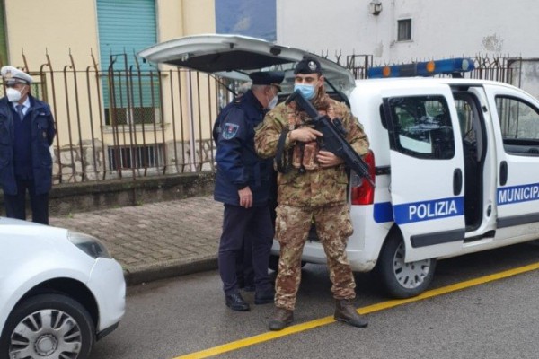 TERRA DEI FUOCHI: Palma Campania e il Vesuviano nel mirino dell'Esercito