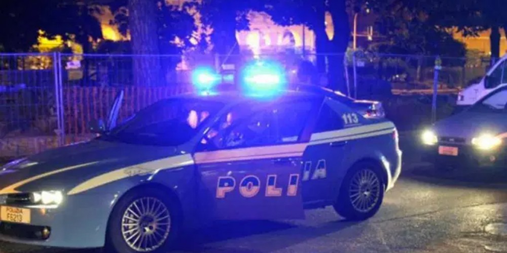 Niente mascherine e distanziamento: la Polizia mette i sigilli a una discoteca in Costiera