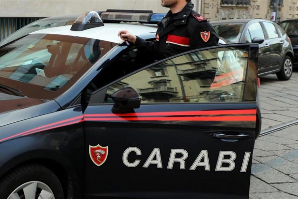 Carabinieri arrestano pusher di Pomigliano d'Arco