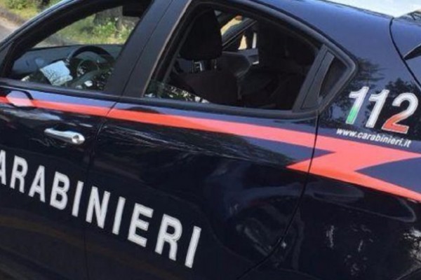 NOLA: Una bomba in movimento, furgone carico di fuochi d'artificio. Sequestro dei Carabinieri, 29enne denunciato