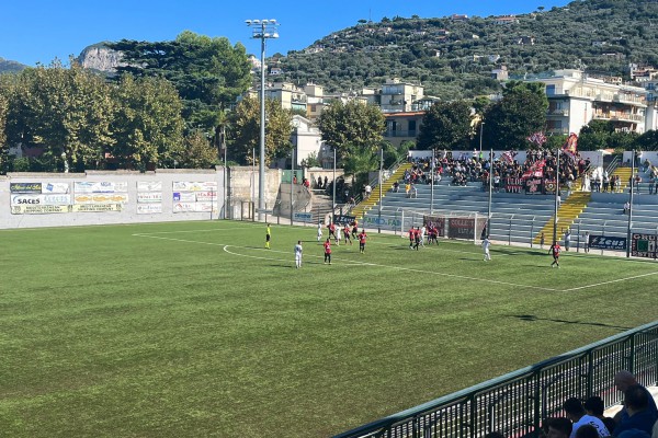 Galdean illude la Palmese, il Sorrento rimonta e vince il derby rossonero