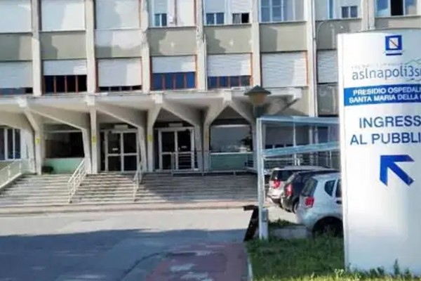 Vaccini Covid: il Cis dona un ultracongelatore all’ospedale di Nola