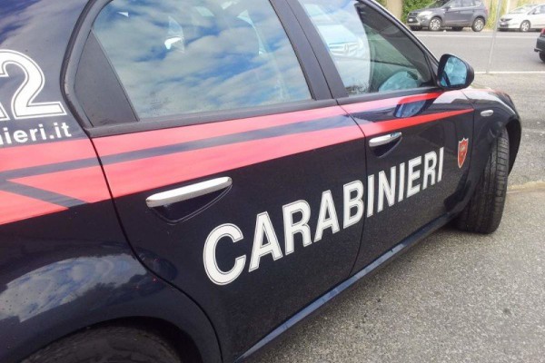 Carabinieri sorprendono 3 LSU del comune mentre riesumano un cadavere