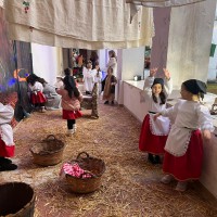 A San Gennaro Vesuviano la magia del Presepe Vivente luccica nel Chiostro del Convento Francescano