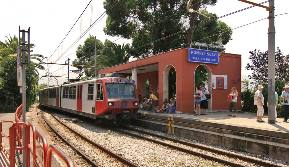 BORSEGGIO IN CIRCUMVESUVIANA: ARRESTATO DALLA POLIZIA DI STATO