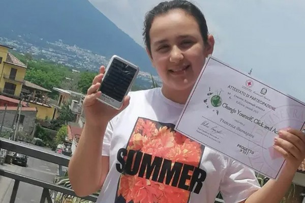 Carbonara di Nola, Francesca Buonagura trionfa al concorso nazionale ‘Change Yourself’