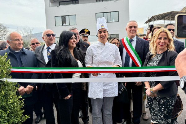 Ampliato l’alberghiero di Ottaviano: inaugurati due nuovi edifici per palestra, auditorium, cucine, aule e laboratori