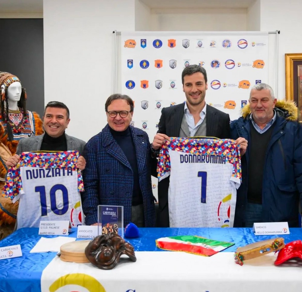 LA PALMESE IN CAMPO CON LA MAGLIA CELEBRATIVA DEL CARNEVALE
“RETE DI ECCELLENZE PER PORTARE IN ALTO IL NOSTRO TERRITORIO”