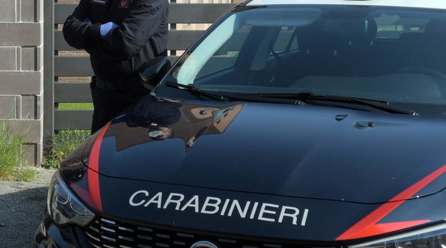 Carbonara di Nola: Carabinieri trovano 5 minori nella sala scommesse. Titolare sanzionato e attività sospesa