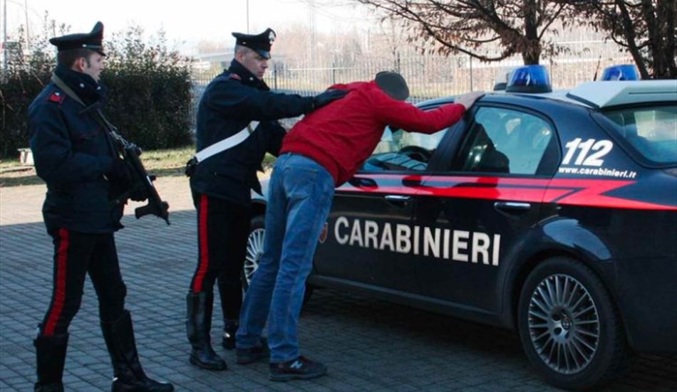 Carabinieri arrestano pusher provenienti da Napoli